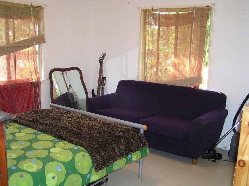 12 Leonie Crescent, Lamb Island QLD 4184