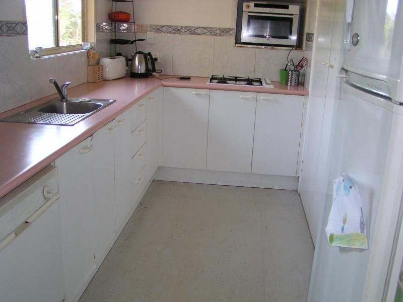 12 Leonie Crescent, Lamb Island QLD 4184