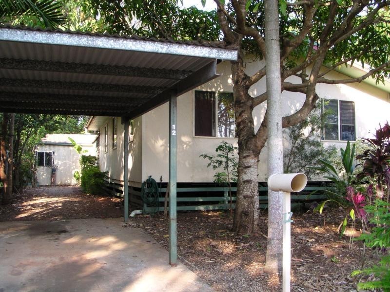 12 Leonie Crescent, Lamb Island QLD 4184