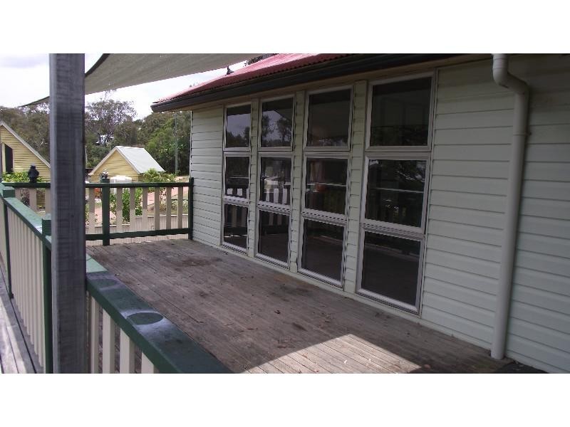 16 Mawarra Street, Macleay Island QLD 4184