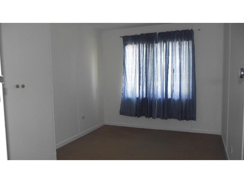 22 Cotton Tree Avenue, Macleay Island QLD 4184