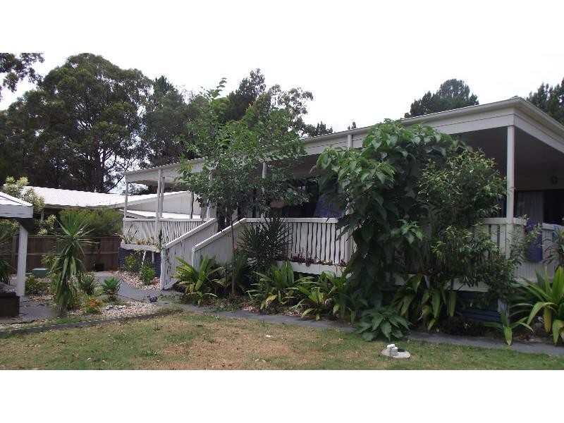 6 Hamilton Parade, Macleay Island QLD 4184