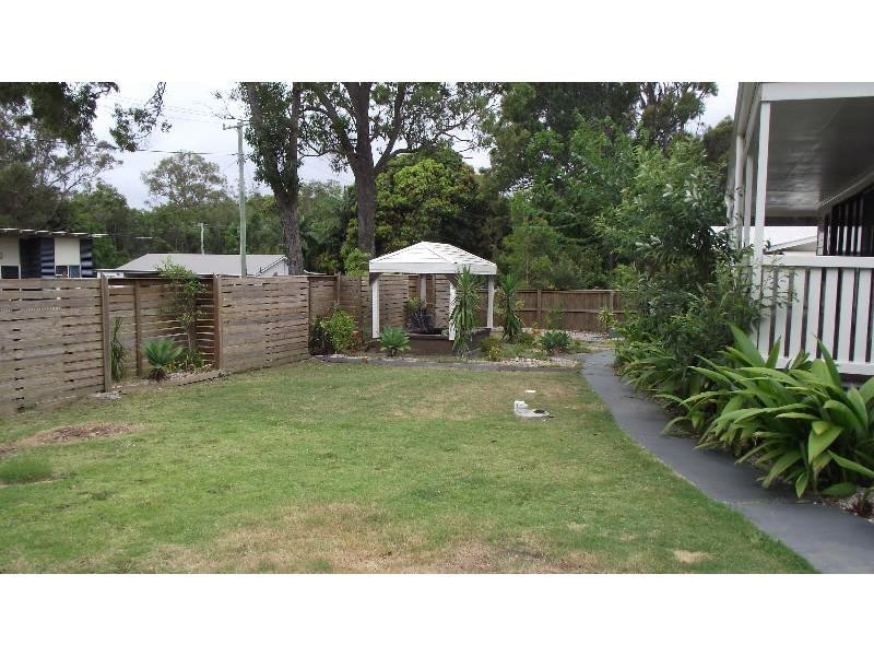 6 Hamilton Parade, Macleay Island QLD 4184