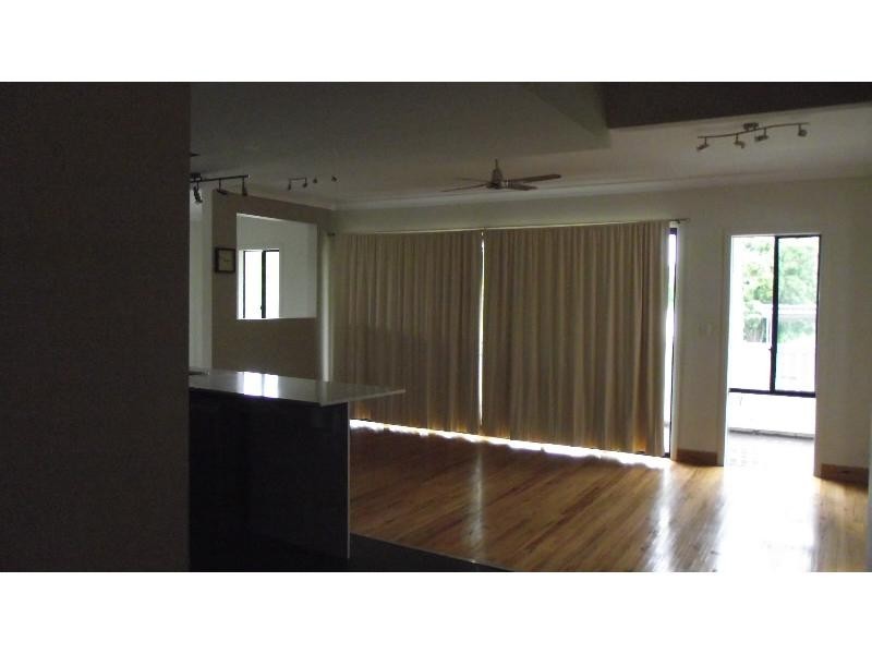 6 Hamilton Parade, Macleay Island QLD 4184