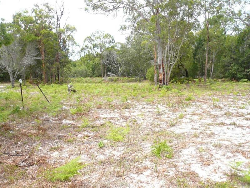18 Kestrel Street, Macleay Island QLD 4184