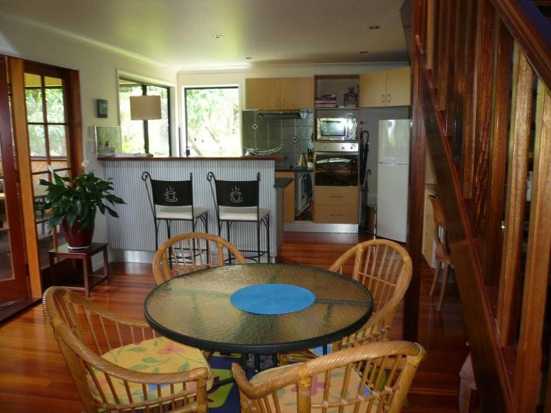 4 Quail Place, Macleay Island QLD 4184