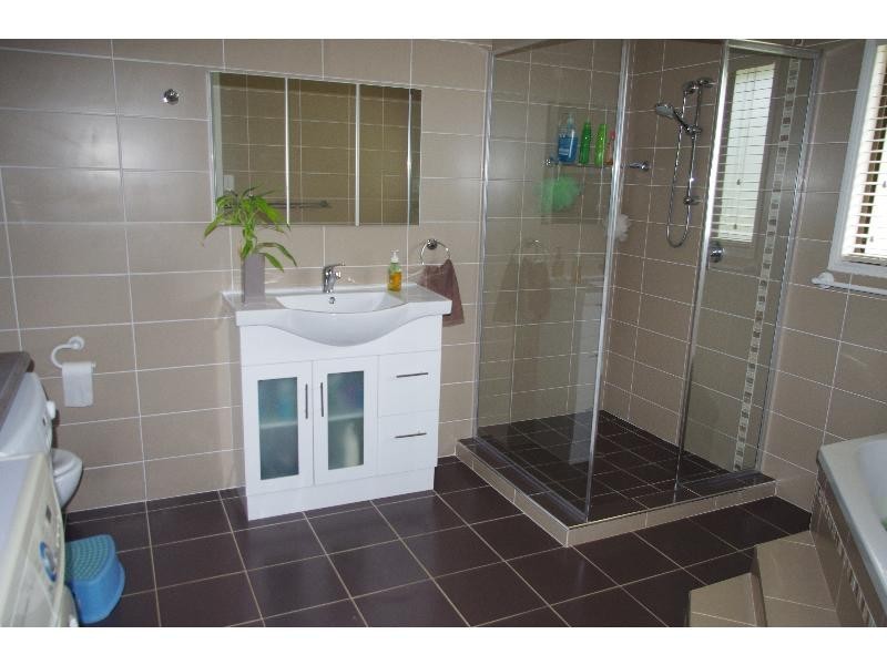 130 Lucas Road, Lamb Island QLD 4184