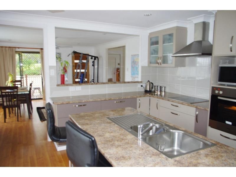 130 Lucas Road, Lamb Island QLD 4184