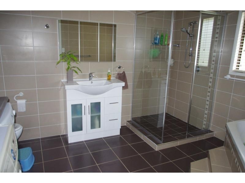 130 Lucas Road, Lamb Island QLD 4184