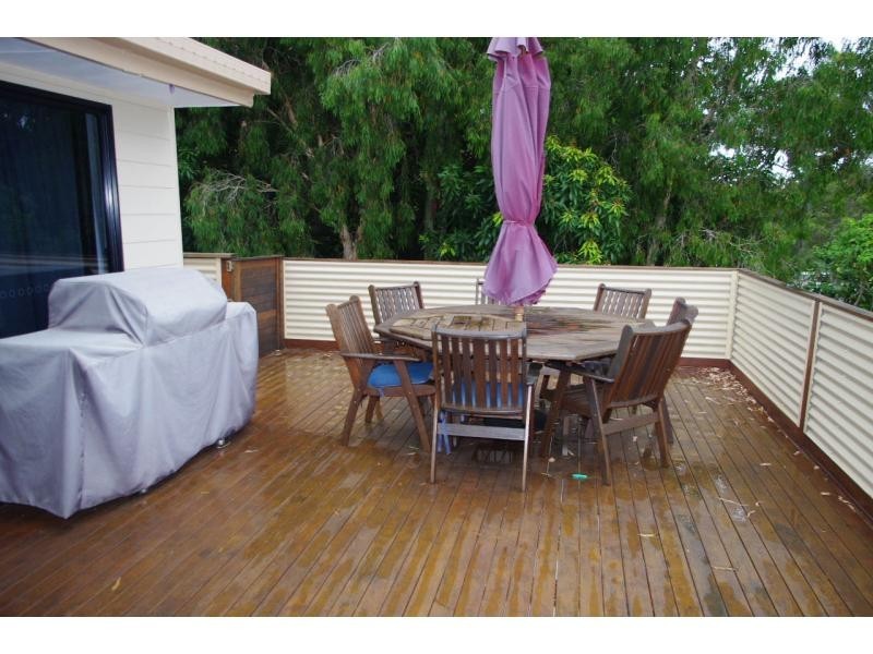 130 Lucas Road, Lamb Island QLD 4184