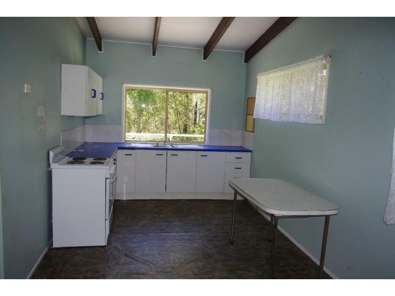 4 Dove Street, Macleay Island QLD 4184