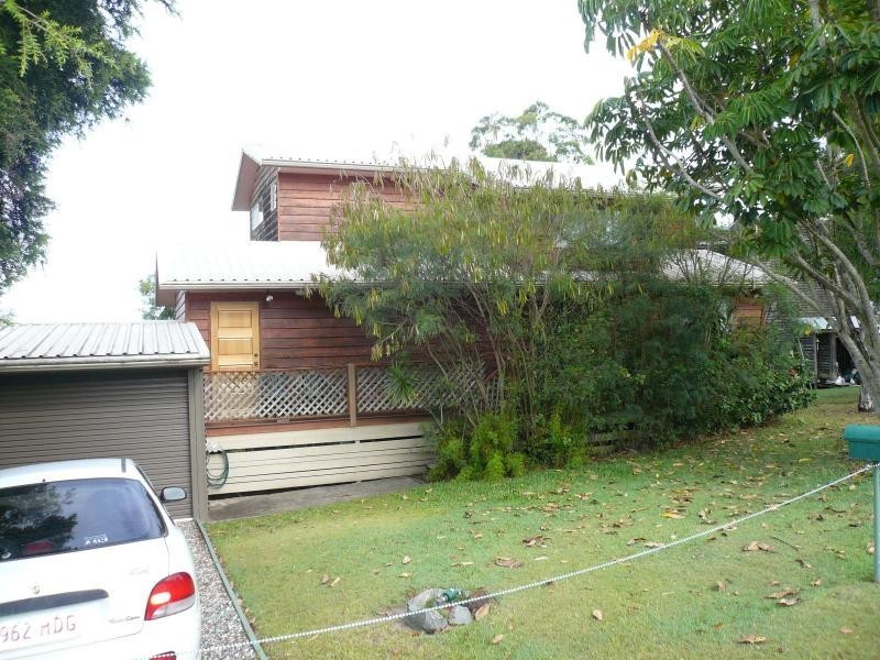 10 Koonwarra Parade, Macleay Island QLD 4184