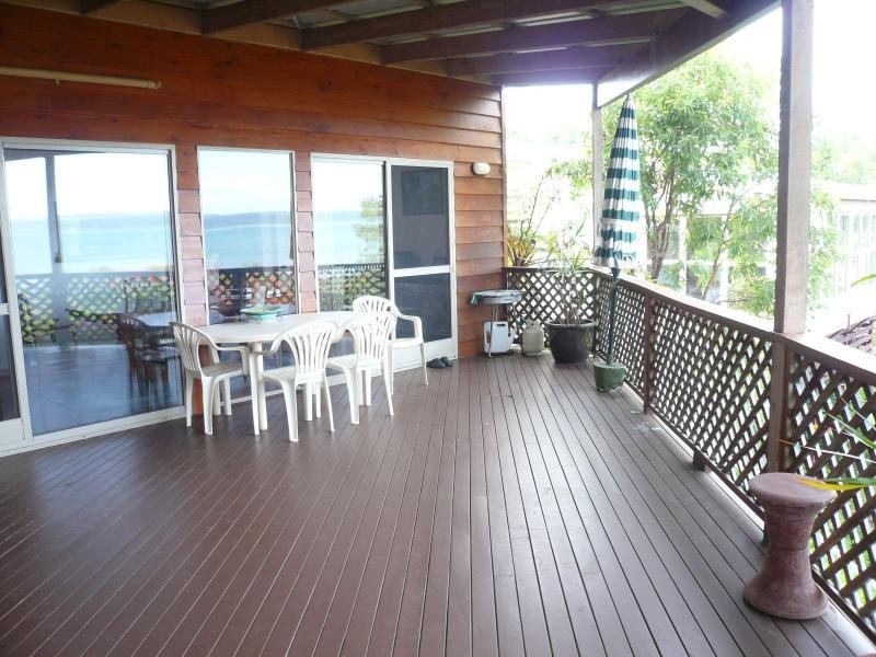10 Koonwarra Parade, Macleay Island QLD 4184