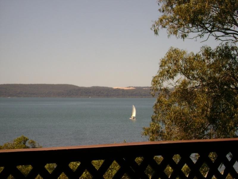 10 Koonwarra Parade, Macleay Island QLD 4184