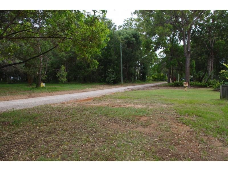 27 President Terrace, Macleay Island QLD 4184