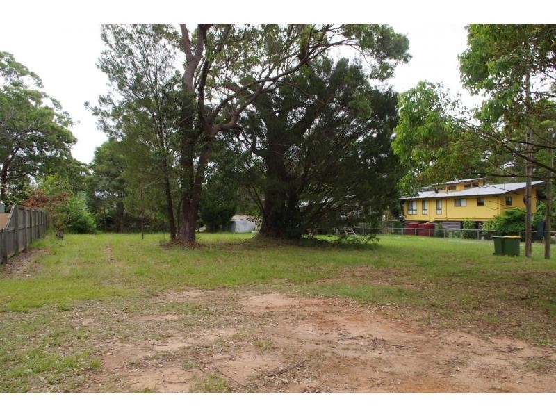 27 President Terrace, Macleay Island QLD 4184