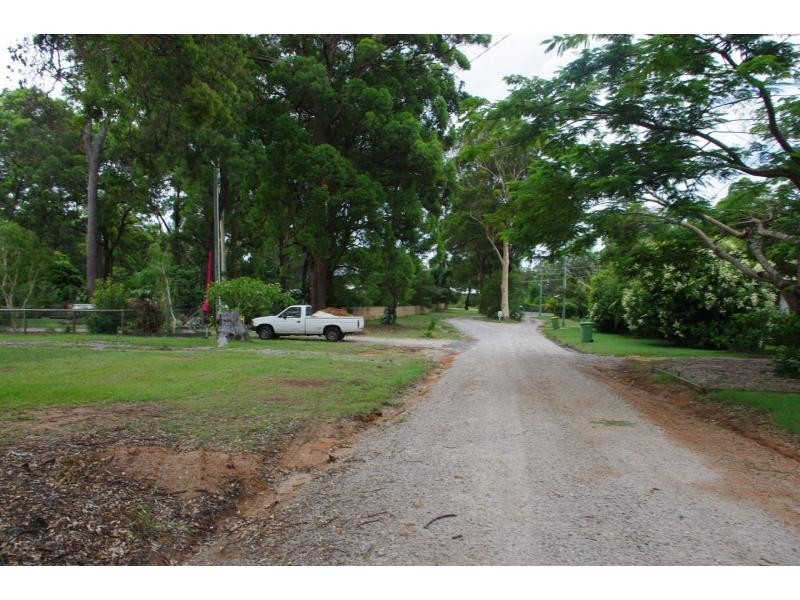 27 President Terrace, Macleay Island QLD 4184