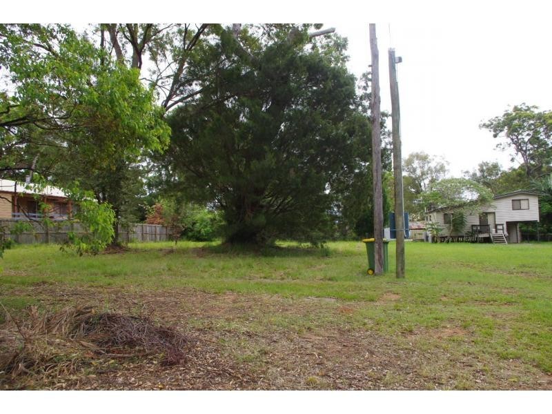 27 President Terrace, Macleay Island QLD 4184