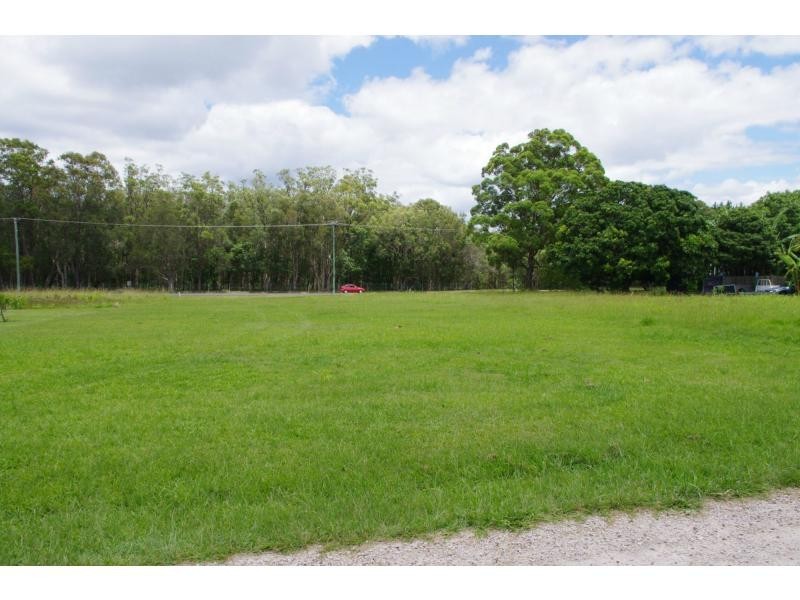 8 Mango Crescent, Macleay Island QLD 4184