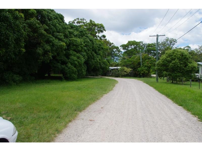 8 Mango Crescent, Macleay Island QLD 4184