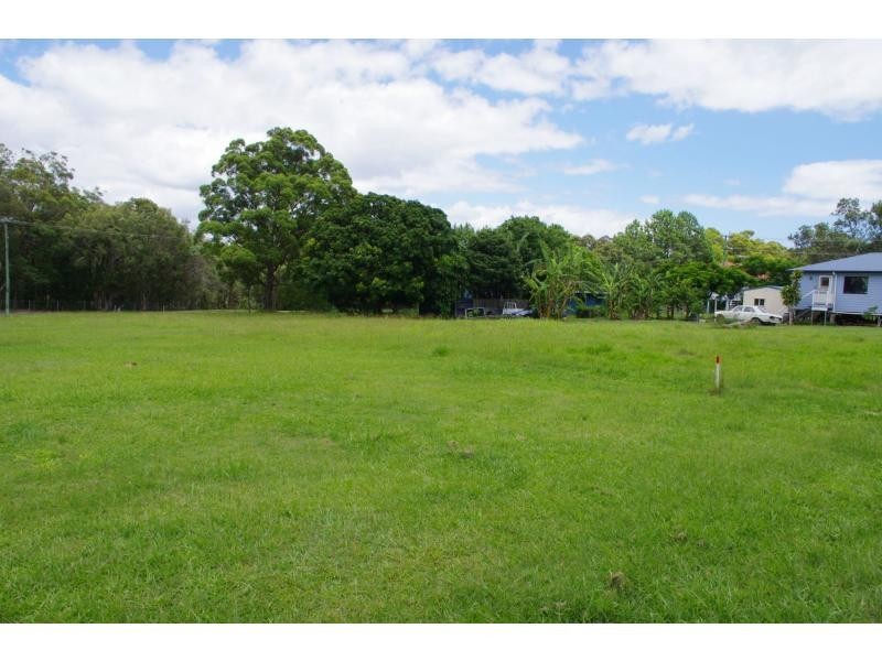 8 Mango Crescent, Macleay Island QLD 4184