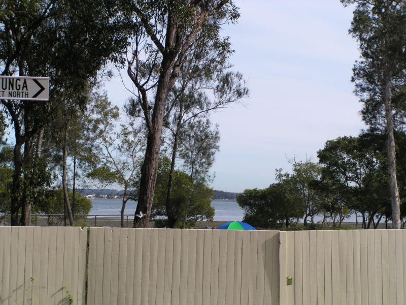 28 Aruma Street, Macleay Island QLD 4184