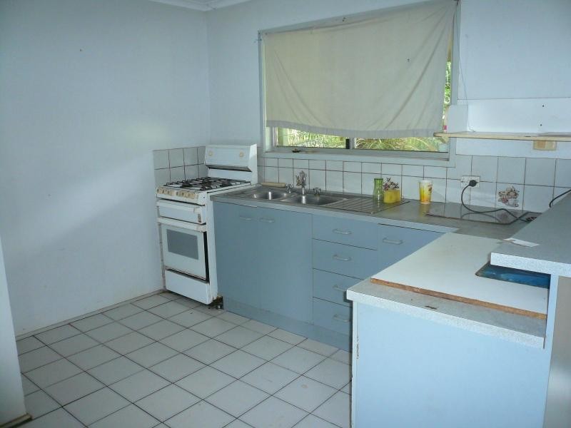 42 Lonicera Street, Macleay Island QLD 4184