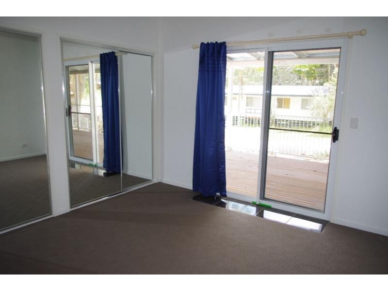 2 Sandpiper Street, Macleay Island QLD 4184