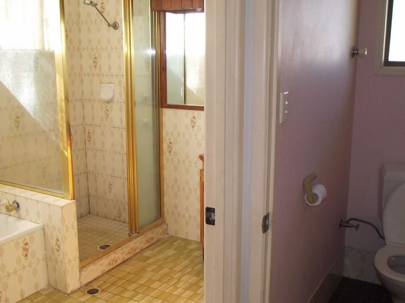 40 Crest Haven, Lamb Island QLD 4184