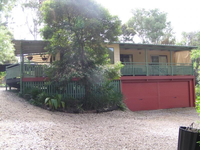 35 Southsea Terrace, Macleay Island QLD 4184