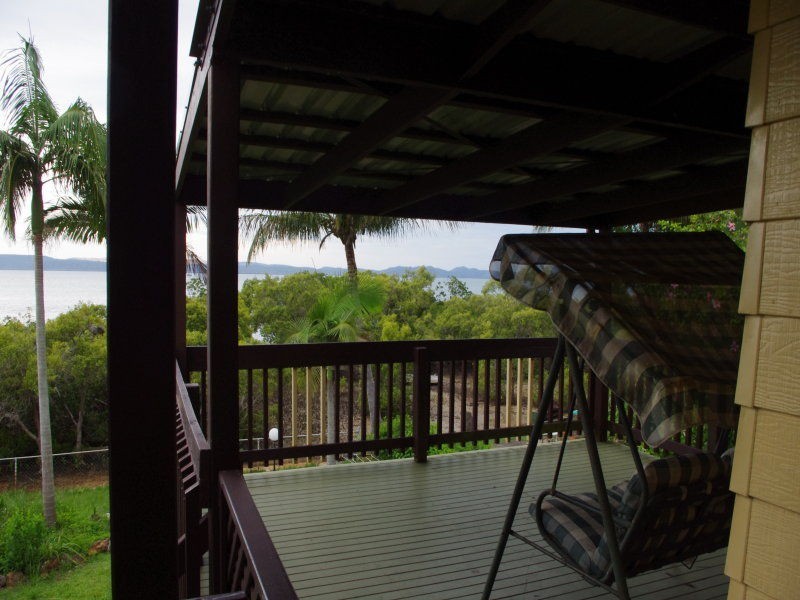 4 Koonwarra Street, Macleay Island QLD 4184