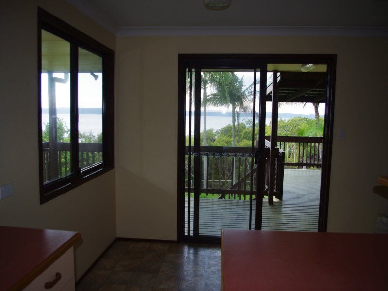4 Koonwarra Street, Macleay Island QLD 4184