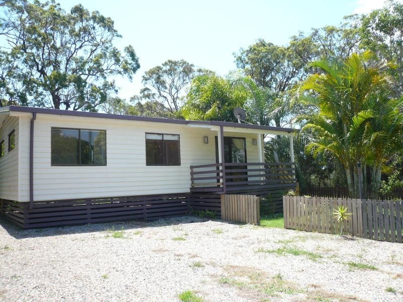 35 Ashton Street, Macleay Island QLD 4184