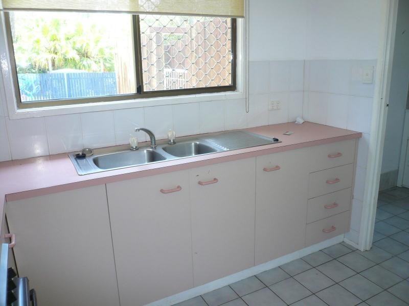 35 Ashton Street, Macleay Island QLD 4184