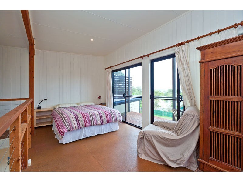 23 Oomool Street, Macleay Island QLD 4184