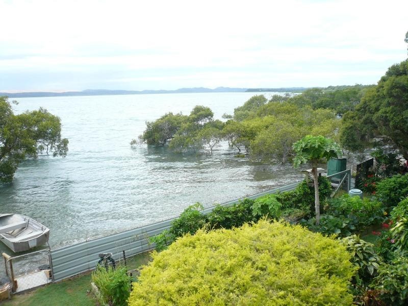 32 Koonwarra Parade, Macleay Island QLD 4184