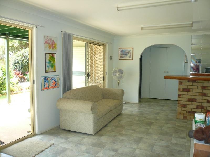 32 Koonwarra Parade, Macleay Island QLD 4184