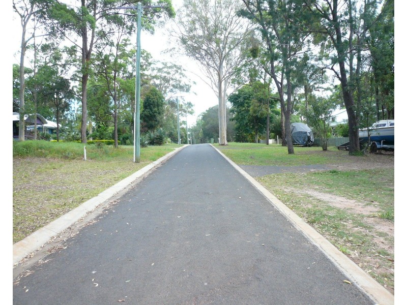 24 Coast Road, Macleay Island QLD 4184