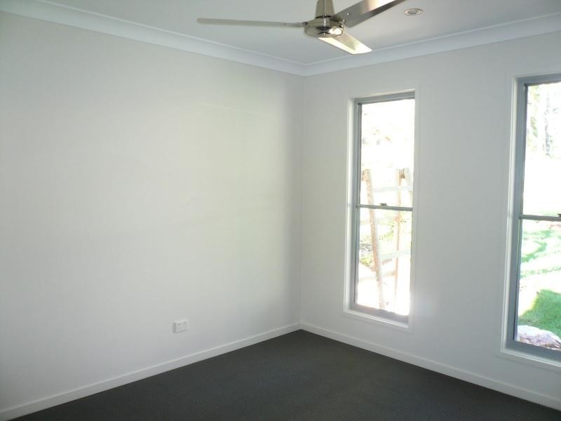23 Cliff Terrace, Macleay Island QLD 4184