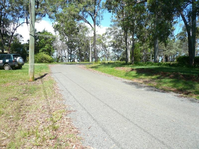 31 Blue Bay Crescent, Macleay Island QLD 4184