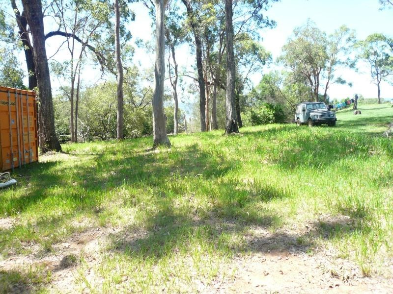 31 Blue Bay Crescent, Macleay Island QLD 4184