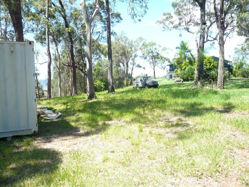 31 Blue Bay Crescent, Macleay Island QLD 4184