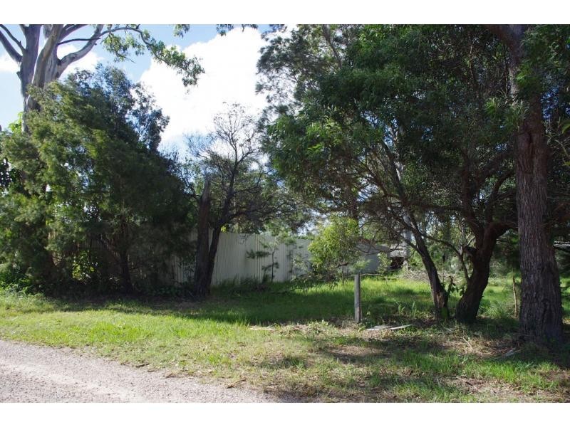 7 Glen Street, Macleay Island QLD 4184
