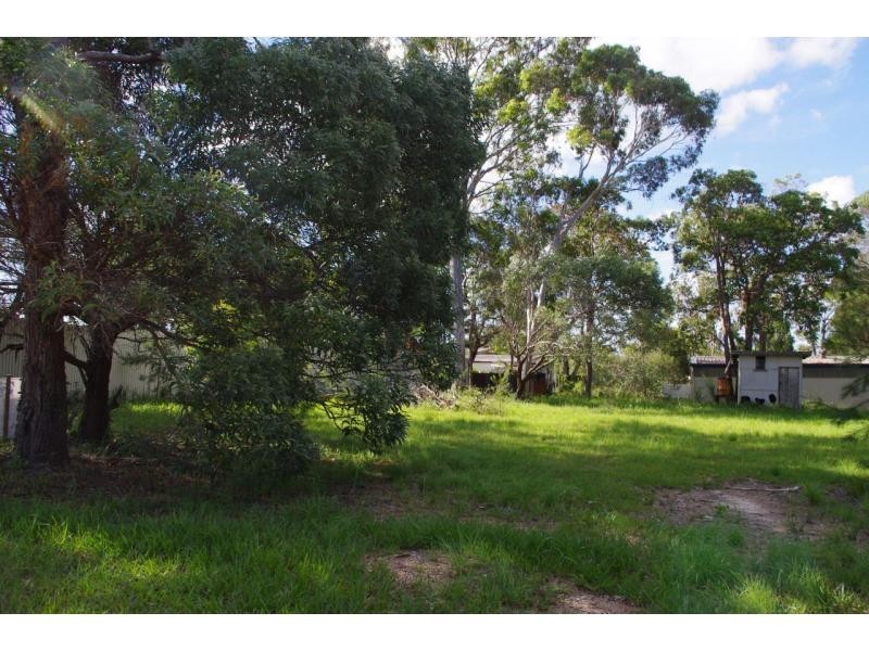 7 Glen Street, Macleay Island QLD 4184