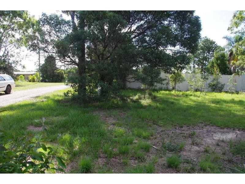 7 Glen Street, Macleay Island QLD 4184