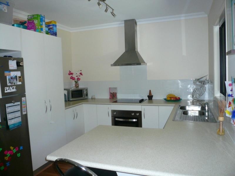 3 Dinjerra Street, Macleay Island QLD 4184