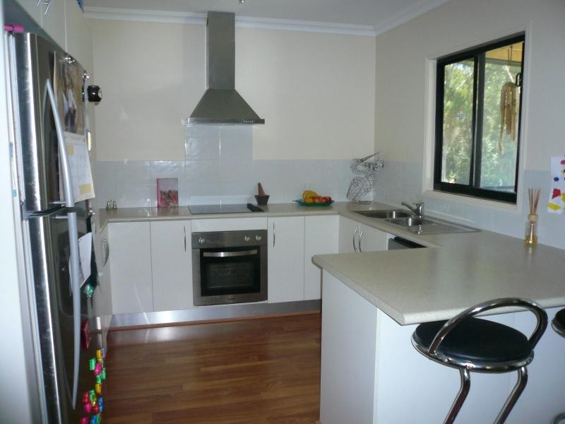3 Dinjerra Street, Macleay Island QLD 4184