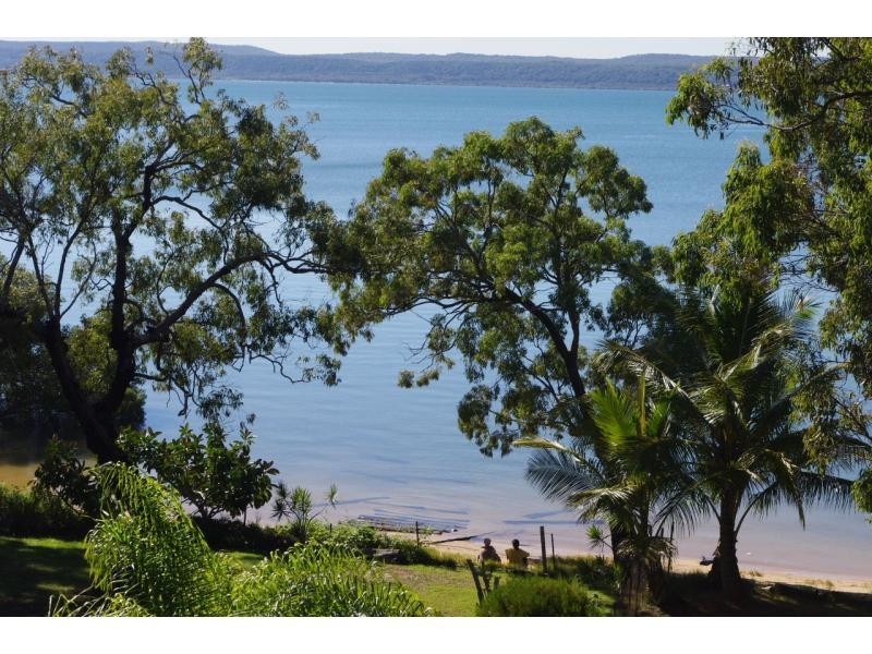 24 Weeroona Avenue, Macleay Island QLD 4184