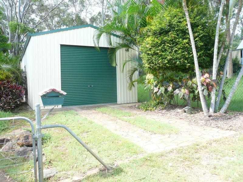 24 Weeroona Avenue, Macleay Island QLD 4184