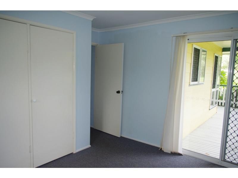 15 Lonicera Street, Macleay Island QLD 4184